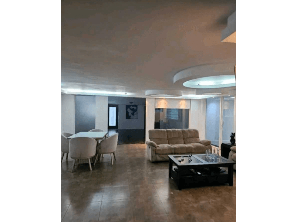 CASA EN OBARRIO PARA USO COMERCIAL /RESIDENCIAL 420M2 — foto 6