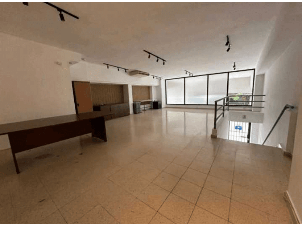 LOCAL COMERCIAL EN MARBELLA EDIFICIO MARSELLA 120M2 — foto 2