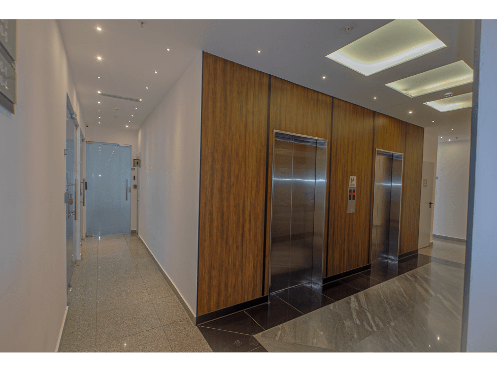 OFICINAS EN OBARRIO PH HABITATS PLAZA 78M2 AMOBLADA — foto 4