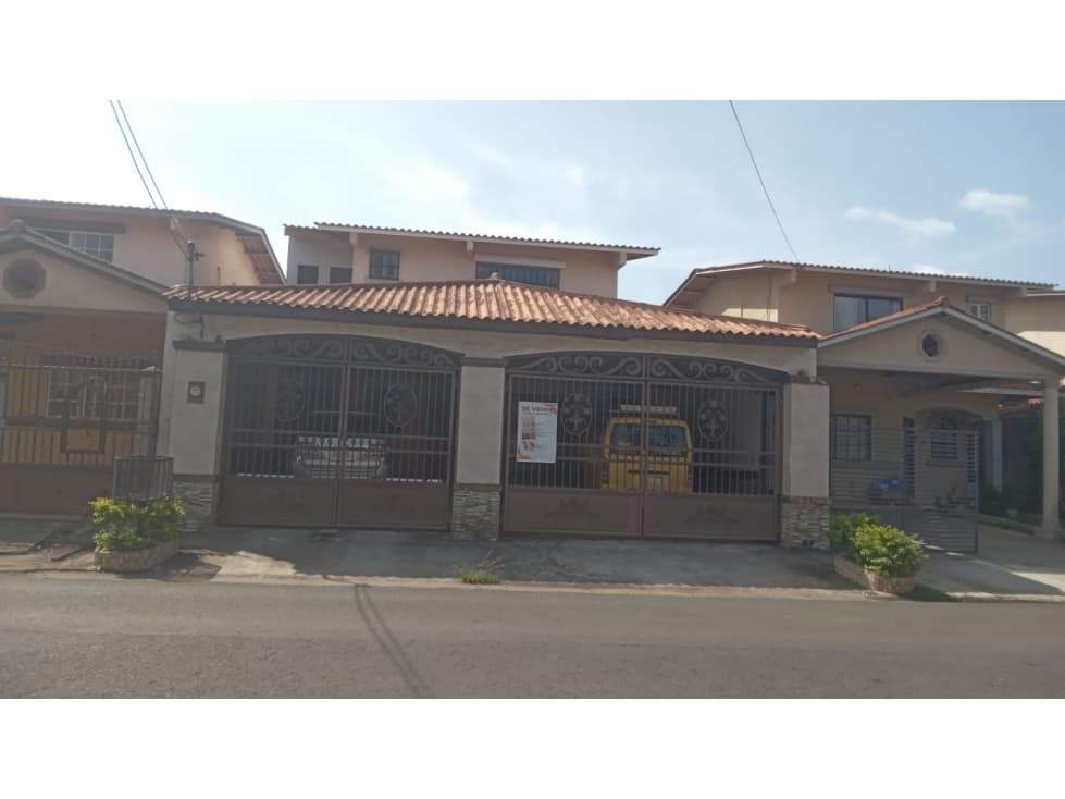 CASA EN VENTA VILLA DE LAS LOMAS LA CHORRERA — foto 1