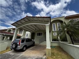 CASA EN VENTA VILLA DE LAS AZORES VILLA LUCRE