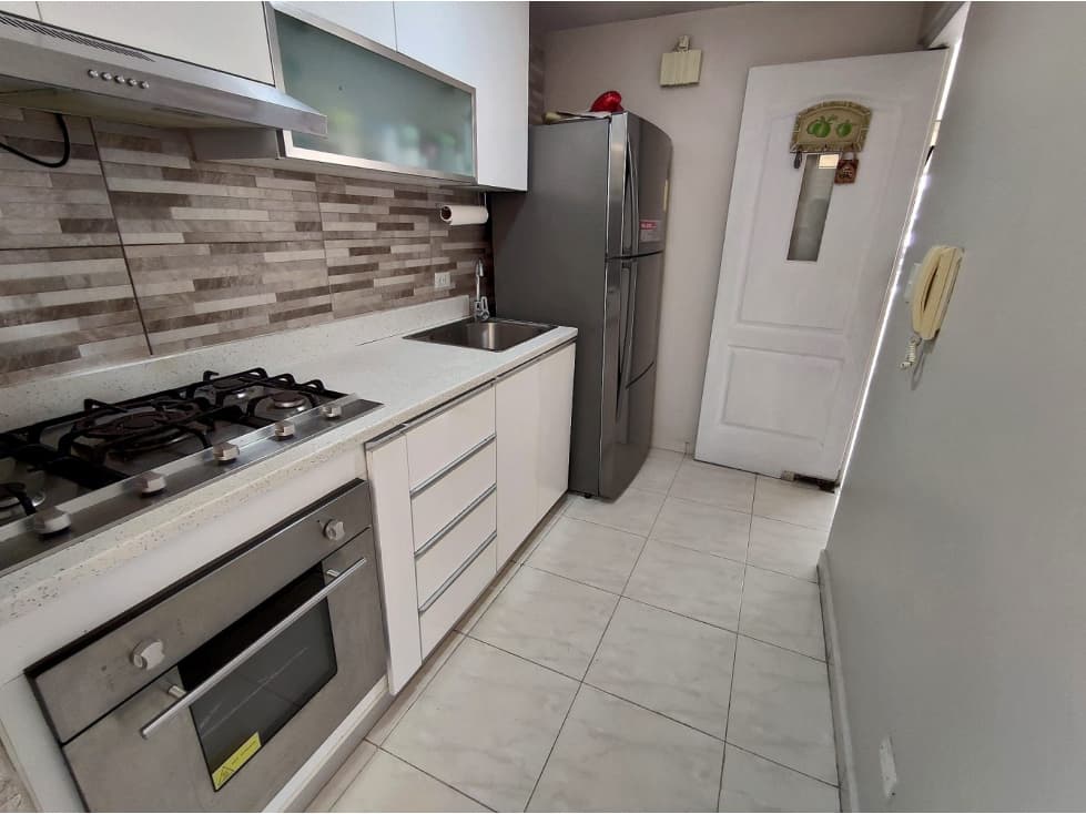 APARTAMENTO EN VENTA MCGREGOR HILL CONDADO DEL REY — foto 6