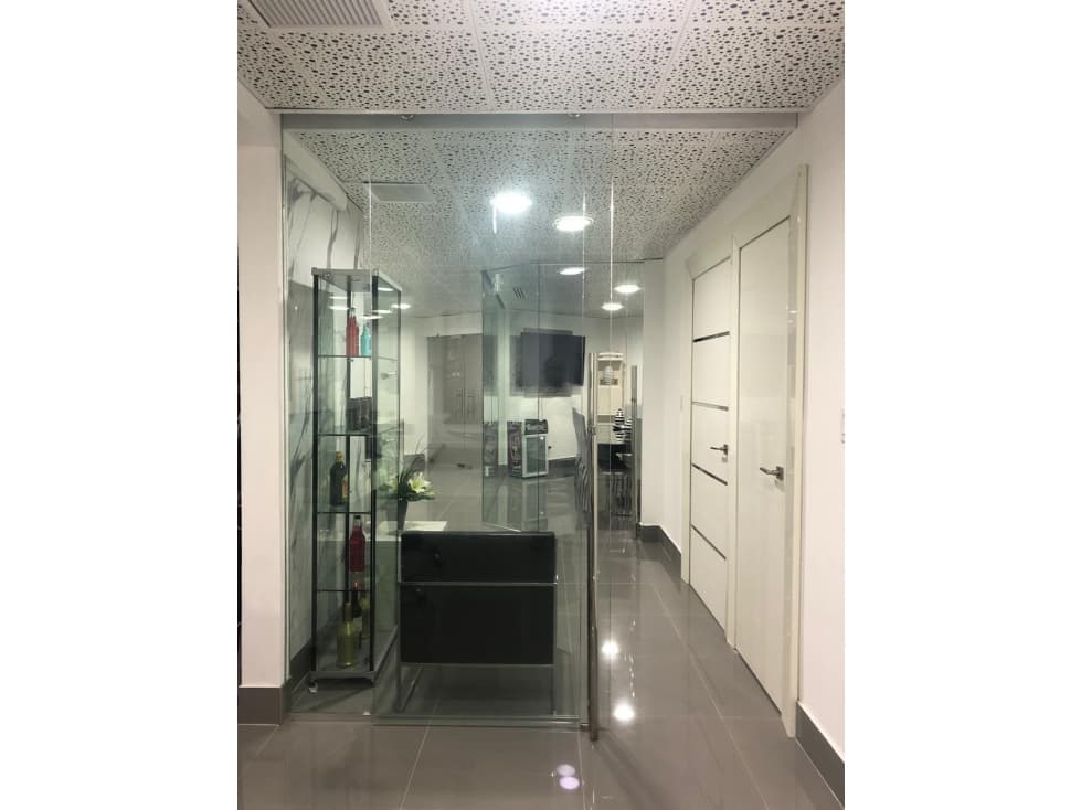 ALQUILO OFICINA AVENIDA BALBOA — foto 6