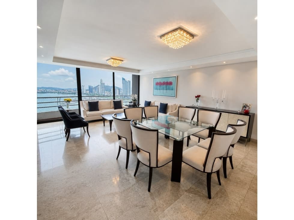 VENDO APARTAMENTO AVENIDA BALBOA LOS DELFINES — foto 1