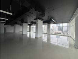 ALQUILO OFICINA CALLE 50 F&F TOWER REVOLUTION