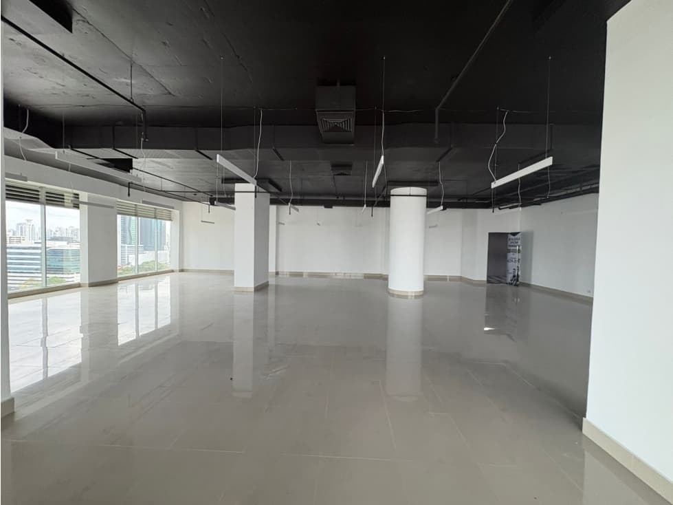 ALQUILO OFICINA CALLE 50 F&F TOWER REVOLUTION — foto 5
