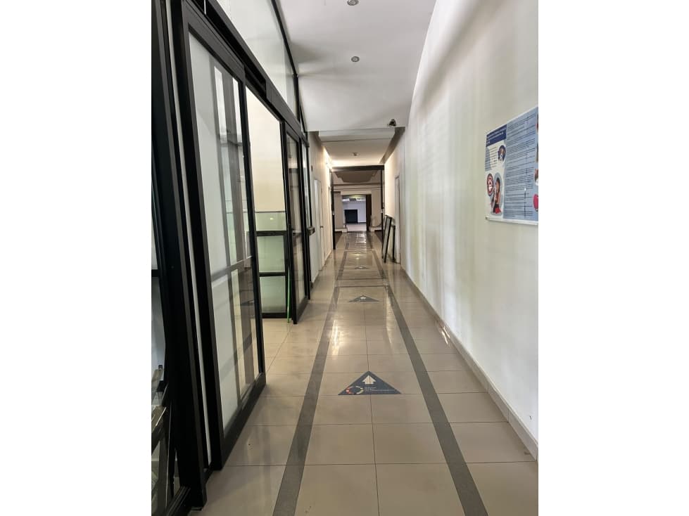 ALQUILO EDIFICIO VIA ISRAEL — foto 4