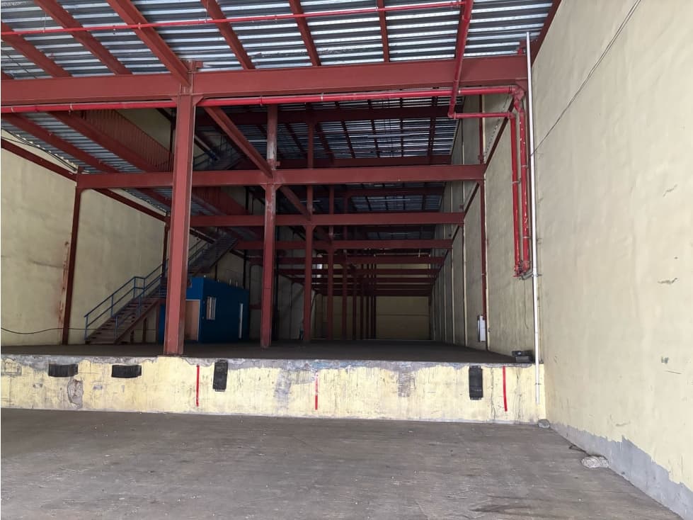 ALQUILO BODEGA COCOSOLITO ZONA LIBRE DE COLON — foto 2