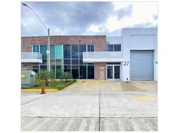 Venta de Ofibodega en Tocumen 377m2