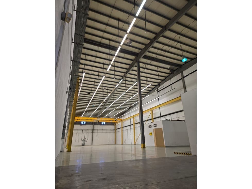 Venta de Bodega industrial | centro logístico - Milla 8 — foto 1
