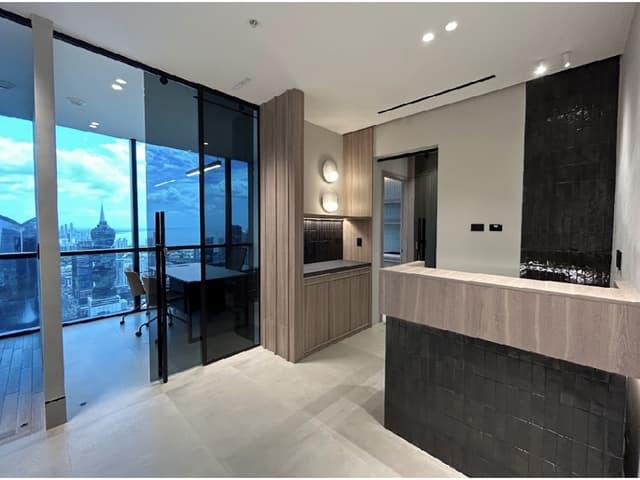 Alquiler de Oficina amoblada en Calle 50 | 149m2