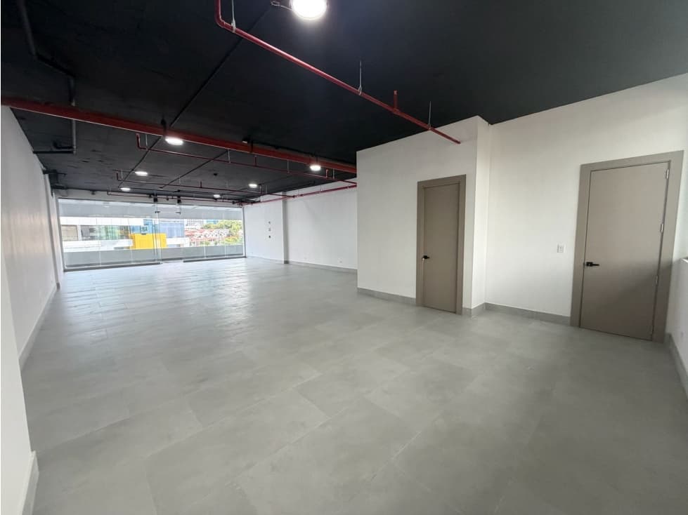 Local en alquiler | City mall Vía Brasil | 164m2 — foto 1