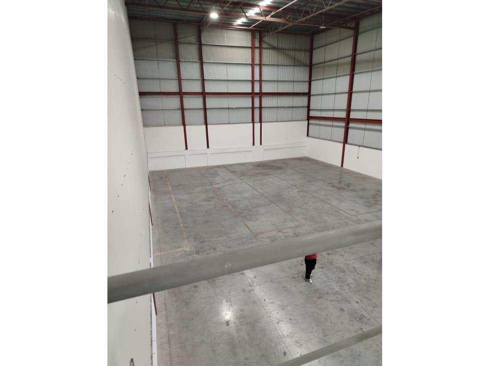 Bodega a nivel de piso en alquiler - Vía Tocumen - 607m2 — foto 1
