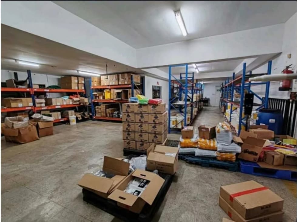 Galera Comercial / Industrial en Venta Orillac, Betania — foto 3