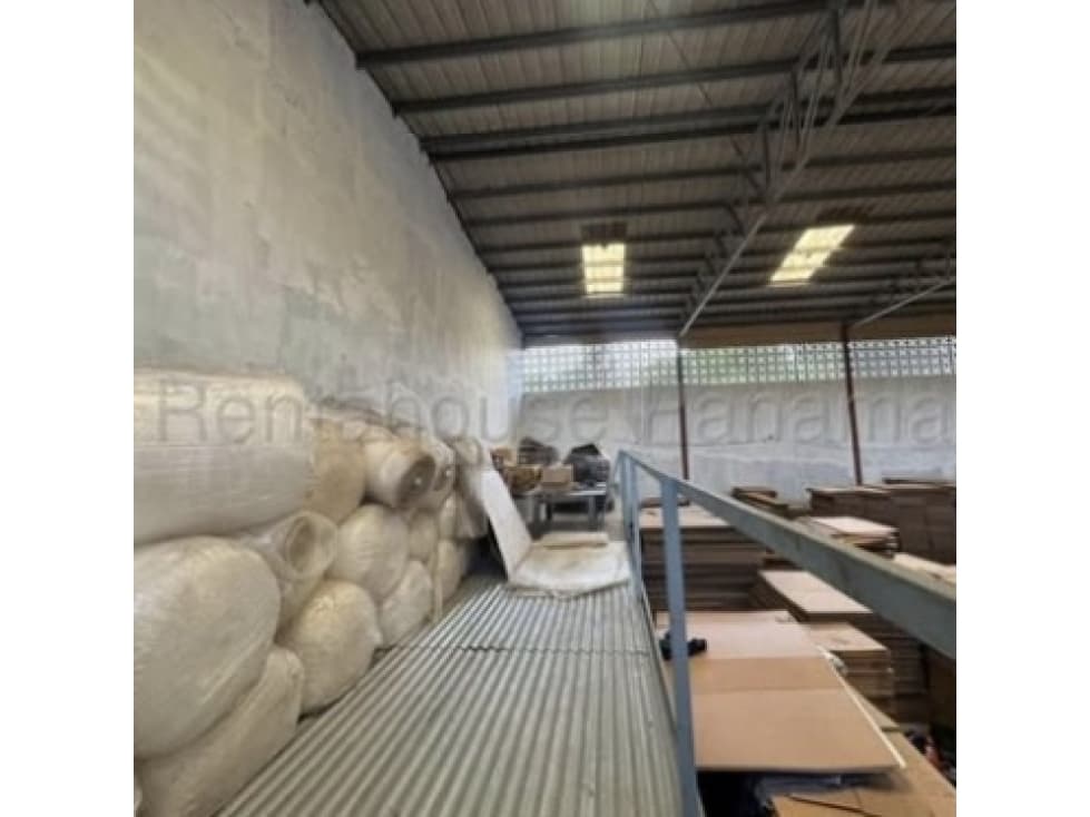 Galera Comercial en Venta Pueblo Nuevo 800m2 — foto 4