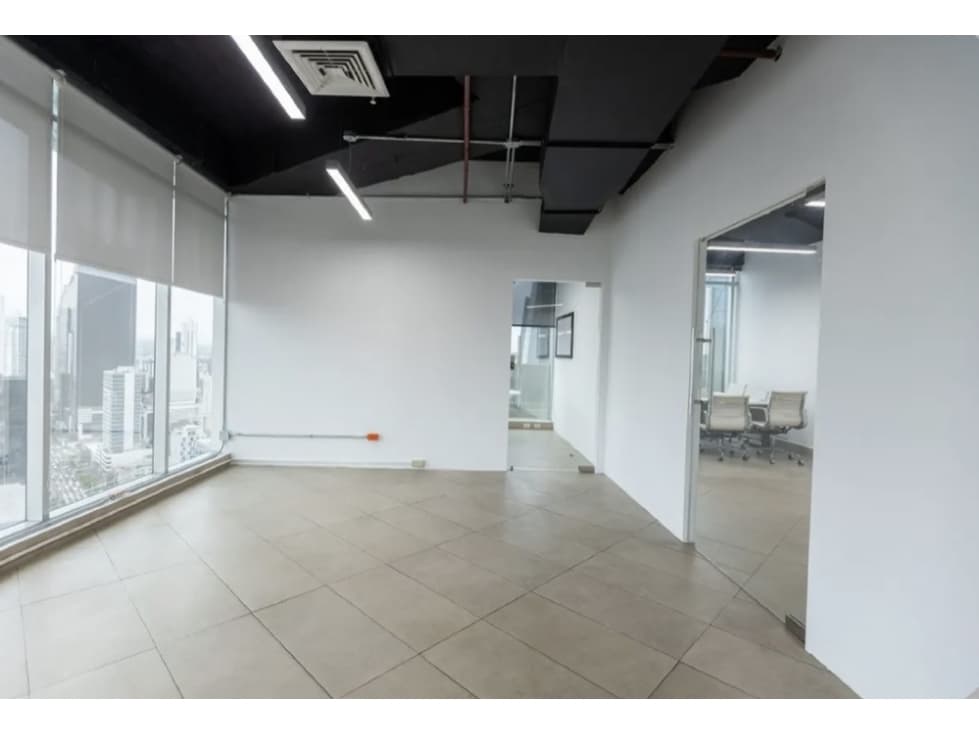 Alquiler de Oficina en F&F Tower calle 50 | 156m2 — foto 4