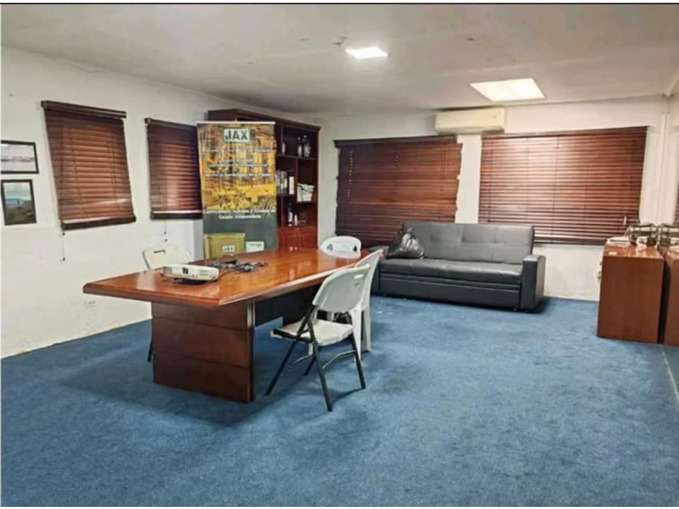 Galera Comercial / Industrial en Venta Orillac, Betania — foto 6