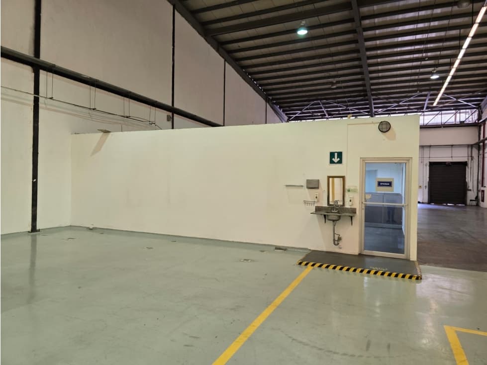 Venta de Bodega industrial | centro logístico - Milla 8 — foto 6