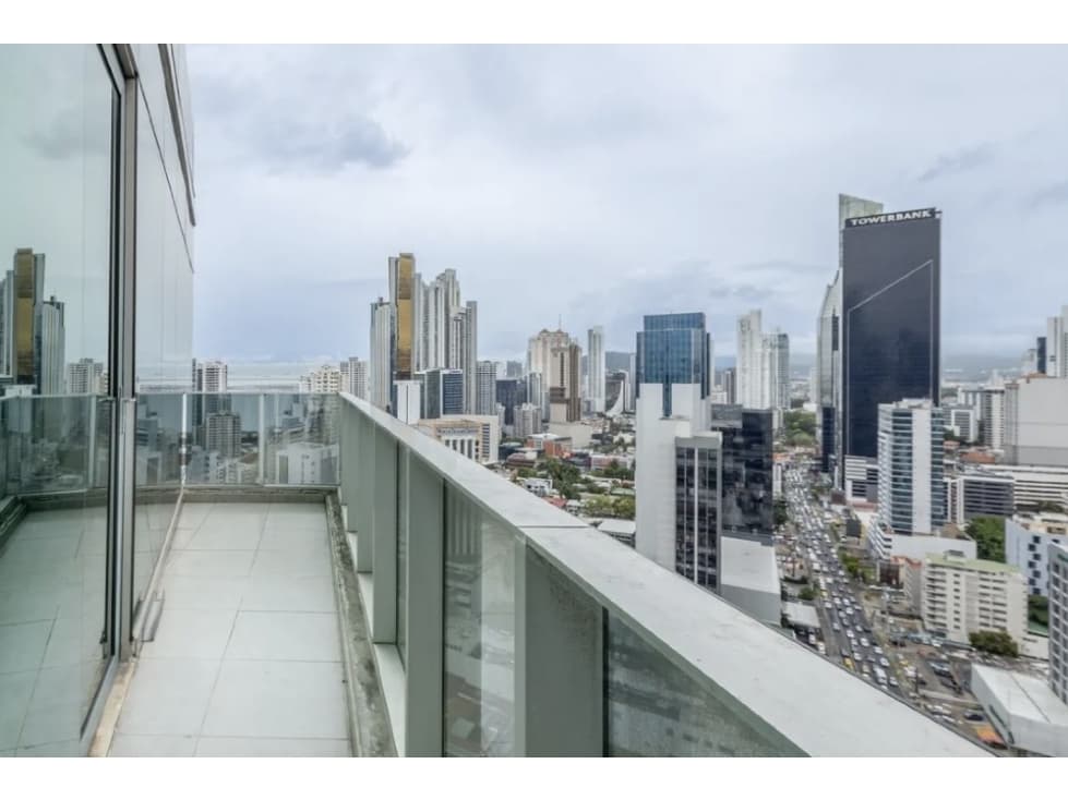 Alquiler de Oficina en F&F Tower calle 50 | 156m2 — foto 6