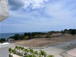 2 Bedroom/2 Fontenella apartment bath located in San Carlos