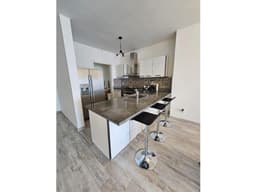 Se alquila apartamento en Avenida Balboa