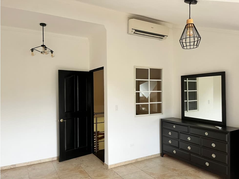 Se alquila apartamento en Albrook — foto 3