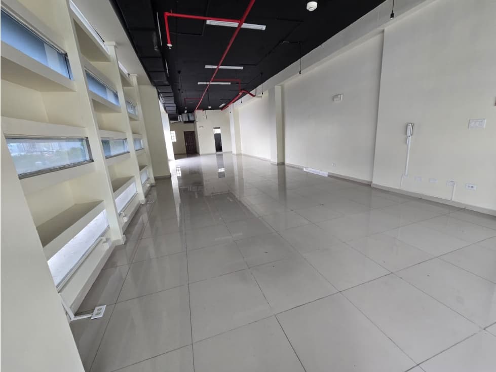 LOCAL COMERCIAL - 130M2 - VIA PORRAS — foto 2