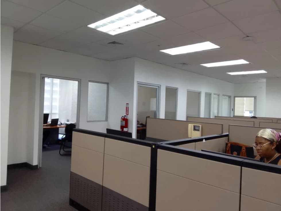 Oficina Capital Plaza 209 mts Amoblada costa del Este - — foto 4