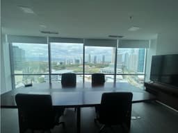 Oficina en Financial Park en alquiler Costa del Este -