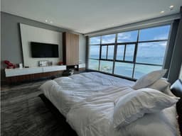 Vendo espectacular apartamento en Punta Pacifica. - Lujo total.