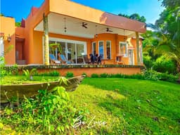 VENDO CASA CON AMPLIO TERRENO Y SALIDA DIRECTA AL MAR, ISLA SABOGA (6)