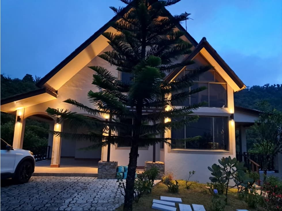VENTA DE CASA DE MONTAÑA EN ALTOS DEL MARIA (21) — foto 1
