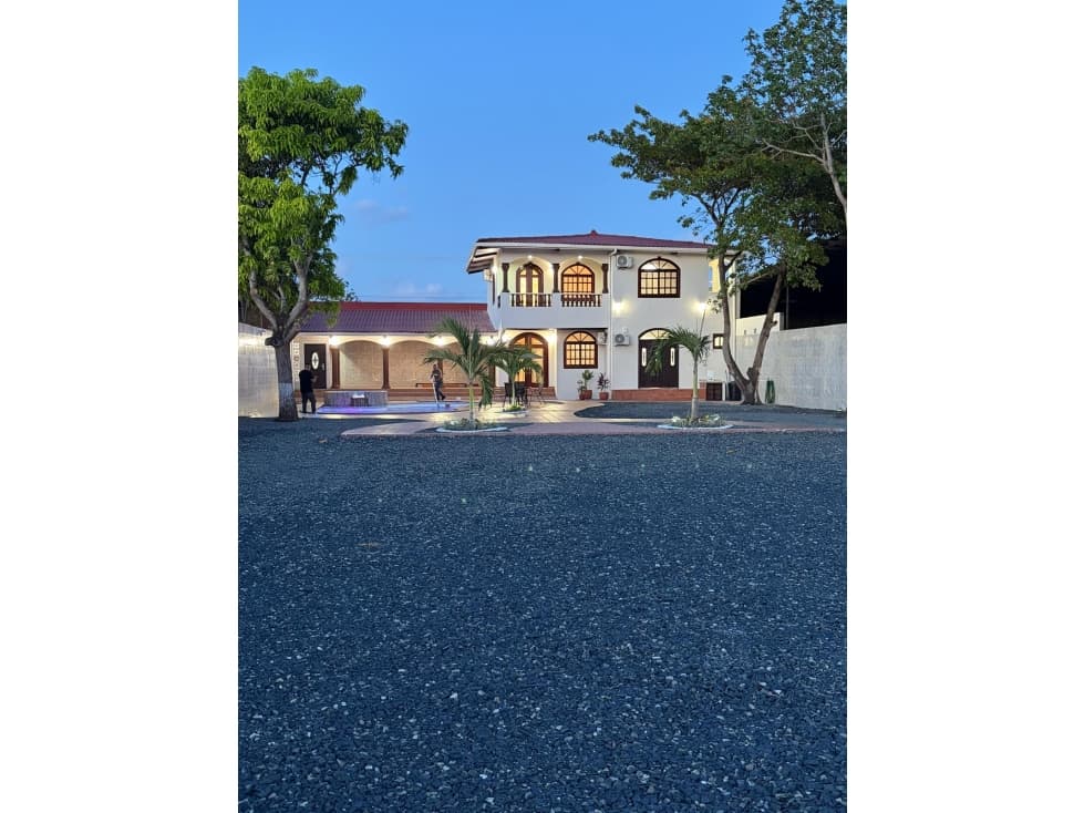 VENTA DE CASA REMODELADA EN VERSALLES I, LAS ACACIAS (21) — foto 4
