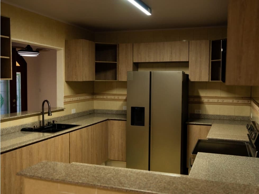 VENTA DE CASA REMODELADA EN VERSALLES I, LAS ACACIAS (21) — foto 6