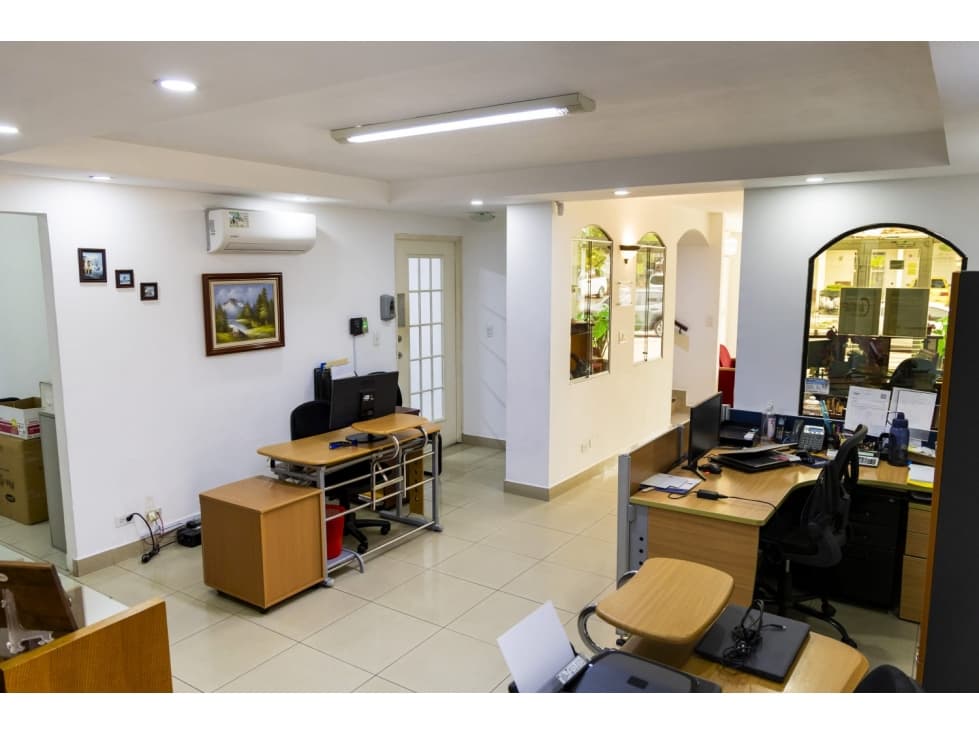 VENTA DE EDIFICIO COMERCIAL COMPLETO EN BELLA VISTA (1) — foto 6