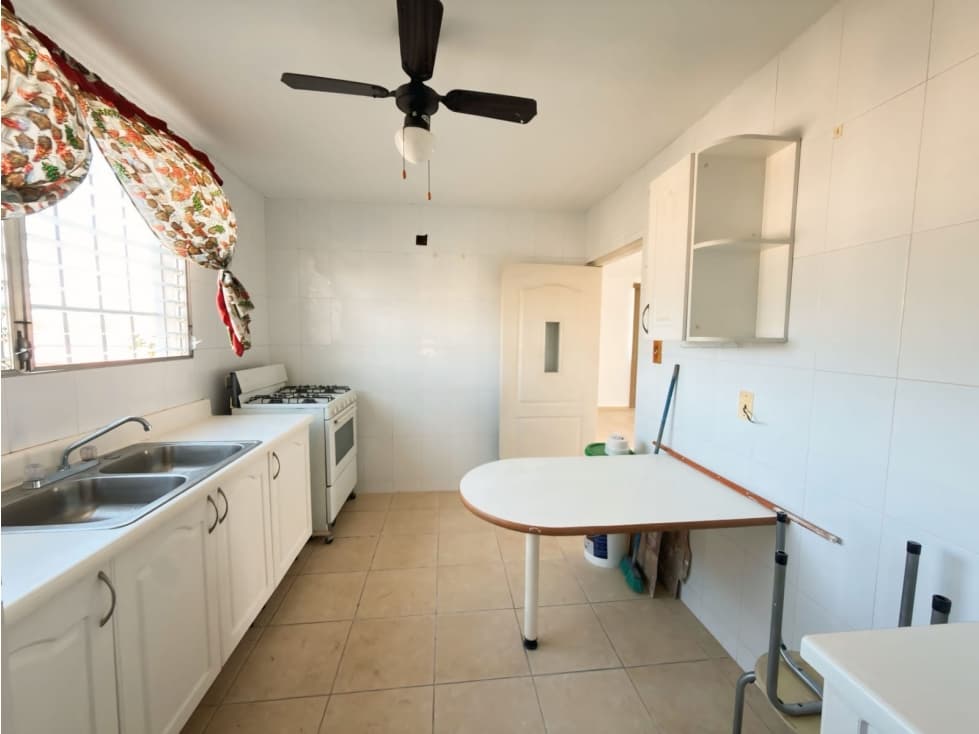 VENTA CASA EN ESQUINA EN BRISAS DEL GOLF (11) — foto 5