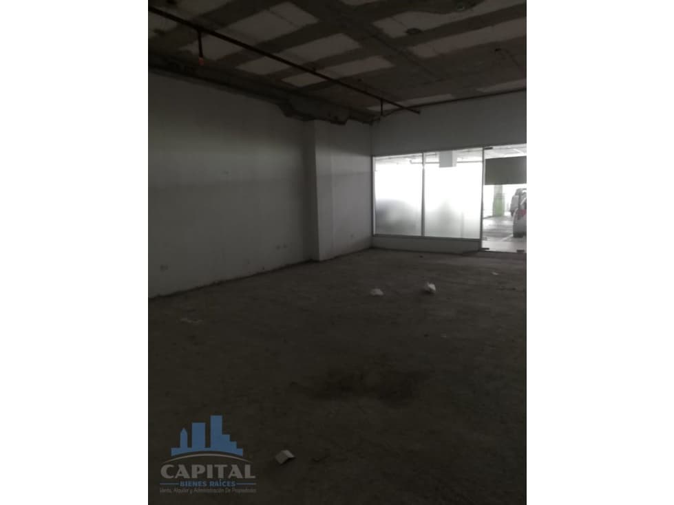 SE VENDEN LOCALES EN TERRAZAS DE ALBROOK — foto 3
