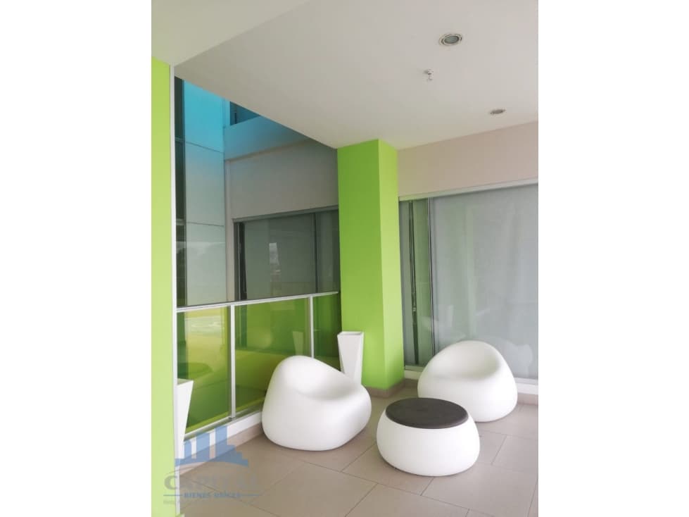 SE VENDEN LOCALES EN TERRAZAS DE ALBROOK — foto 5