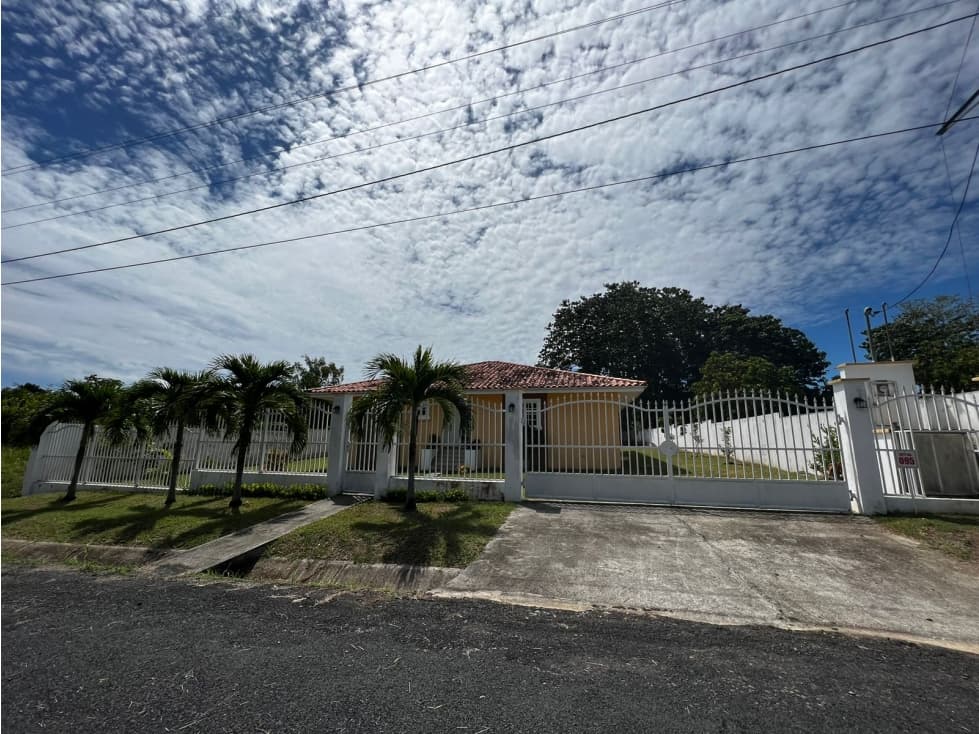 VENTA DE CASA EN CORONADO COUNTRY CLUB — foto 2