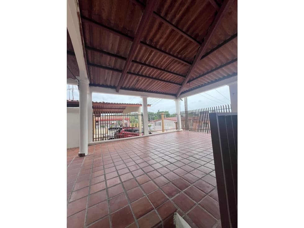 CASA EN VENTA EN BRISAS DEL GOLF — foto 3