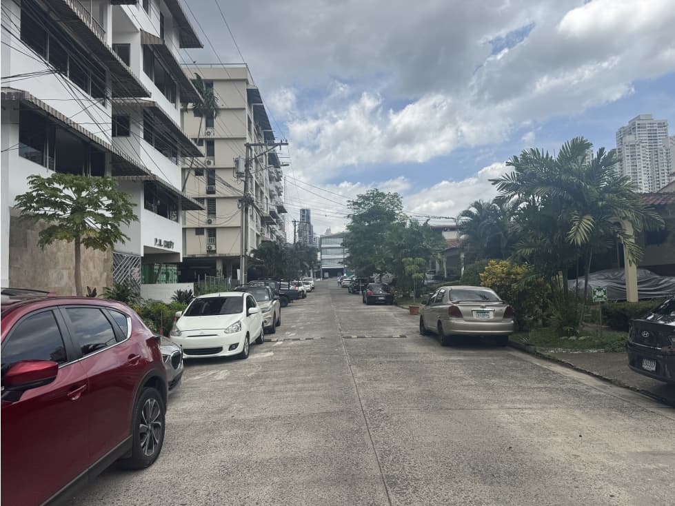 SE VENDE EDIFICIO COMERCIAL EN EL CARMEN — foto 2