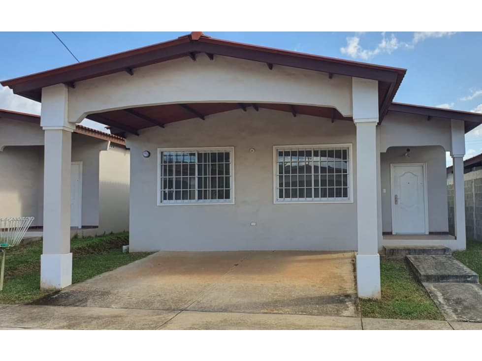 VENTA DE CASA EN BRISAS DEL GOLF ARRAIJAN — foto 1