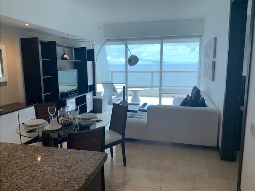 Venta Unidad Bayloft en PH TOC ( Antiguo Trump Tower)806 — foto 2