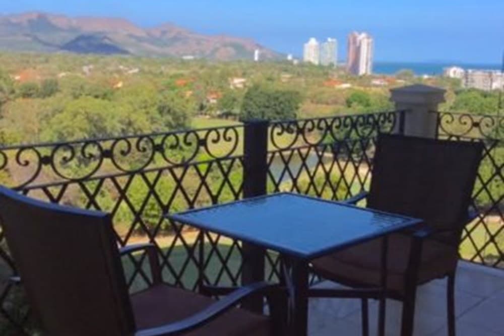 Luxury Turn-key Condo with Golf/Beach Club Membership — foto 1