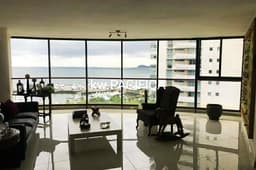 PRECIO DE OPORTUNIDAD $300k apto de 239.28 m2 - Bella Vista