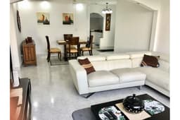 Vendo apartamento de 98m2, 2 recámaras, 3 baños, vía España