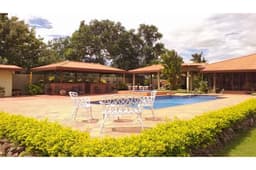 Hermosa Casa/Finca Ubicada en 3 Hectáreas de Tierra!!! Construye el Pr