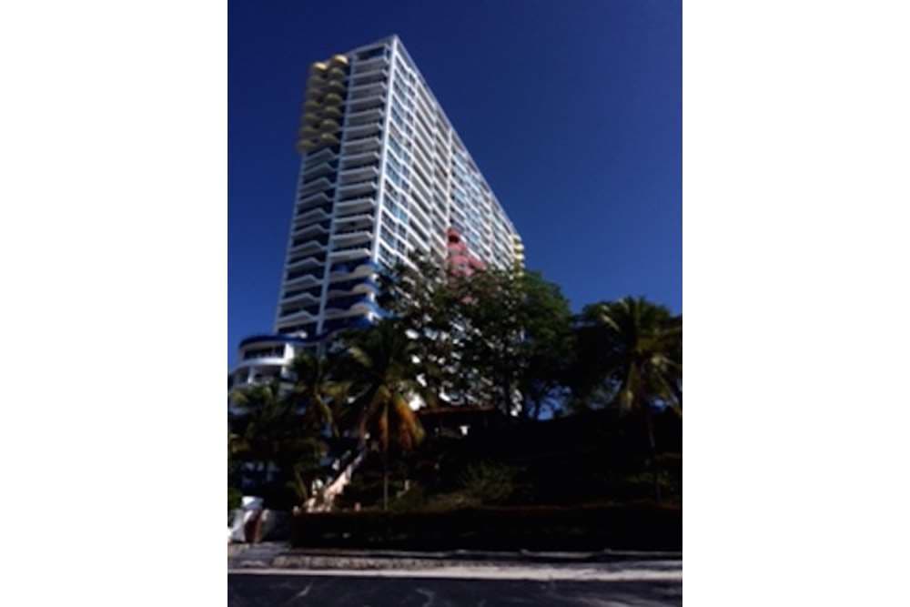 CORONADO BAY CORNER CONDO WITH HUGE TERRAZA — foto 2
