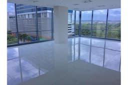BOUTIQUE DE ESTE - Oficina en alquiler de 81 mts2. Lista para ocupar!