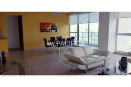 VENDO Apto Amoblado y Decorado con Vista al Mar, 1R, 1.5B - Punta Pací
